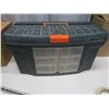 Image 1 : toolbox with tray inside