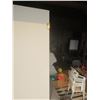 Image 3 : 80"H x 30"W plain painted white wooden interior door LH in-swing