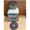 Image 1 : 50, 4 1/2 x 7/8 sanding discs, 100 grit