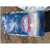 Image 2 : 1.5 bags of briquets