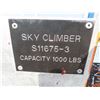 Image 3 : sky climber 1000lb catwalk lift 25'L x 25"W