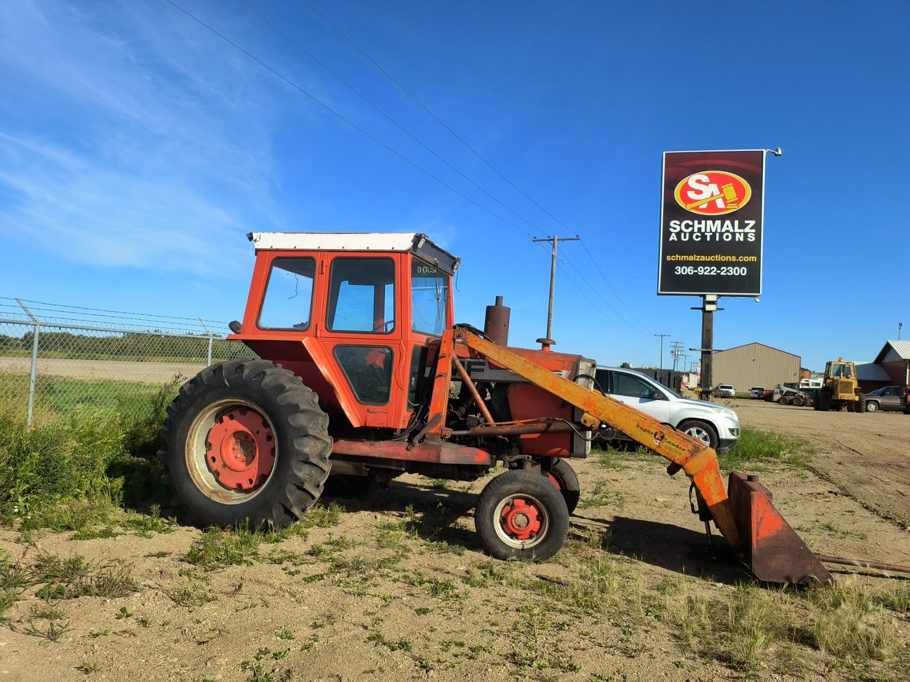 1973 Massey Ferguson 1085 Tractor w/ Front-End Loader SN: 9B38344 ...