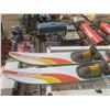 Image 2 : pair of water skis