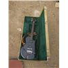 Image 1 : guitar case with guitar