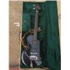 Image 2 : guitar case with guitar