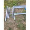 Image 1 : Twin size bunk, over double bed