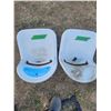 Image 1 : 2 Seats formed plastic