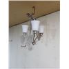 Image 1 : 3 light chandelier