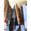 Image 2 : pair of knives