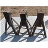Image 2 : three jack stands