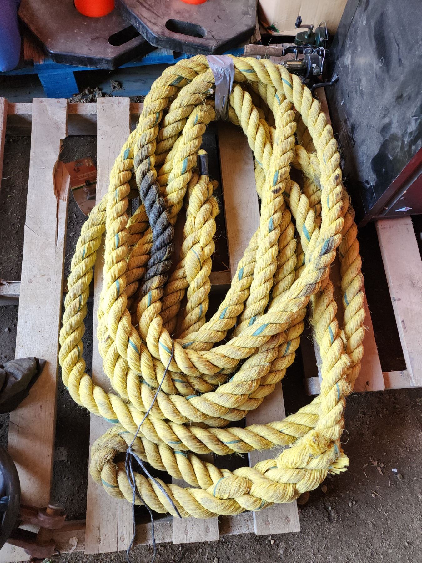 Large heavy duty tow rope - Schmalz Auctions