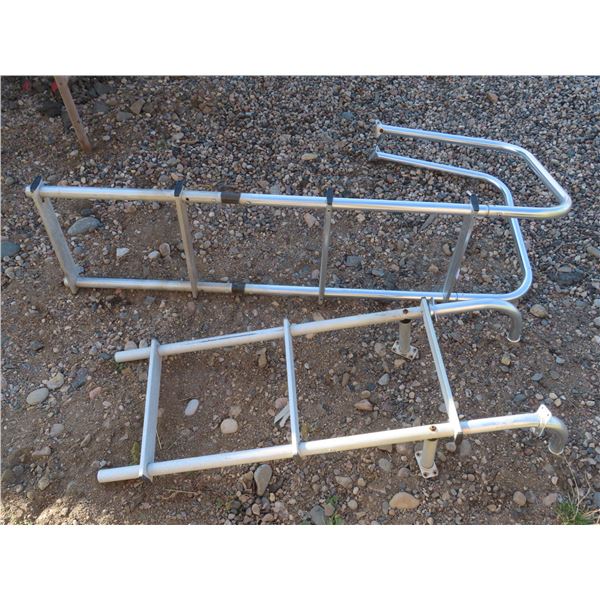 2 boat / pool ladders