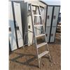Image 2 : 6 Foot Aluminum Ladder