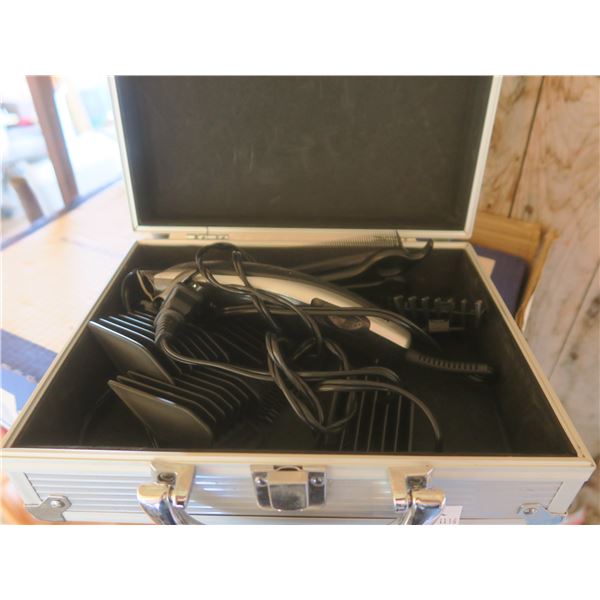 vidal sasmon hair trimmer in the case