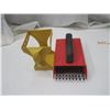 Image 2 : berry scoop and hand holder