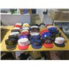Image 1 : box of hats