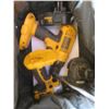 Image 3 : dewalt tool bag with assorted tools