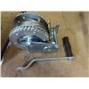 Image 6 : 2000 lb hand winch truck crane NEW