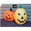 Image 1 : 2 corded Halloween jack-o-lantern blow molds