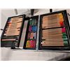 Image 2 : Metal case artist kit & 2 easels.