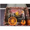 Image 8 : Tractor lunch box, farm animals & vintage steam roller..