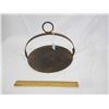 Image 1 : 626. Antique Hanging Cast Iron Cooking Skillet