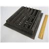 Image 3 : 631. Antique Cast Iron Floor Heating Grate