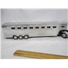 Image 2 : 633. Peterbilt Black Semi with Cattle Trailer