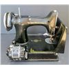 Image 5 : Singer 221 sewing machine - parts or repairs, w/ belt - moves freely