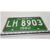 Image 2 : 1962 Alberta license plate - LH-8903