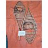 Image 1 : 1 Pair of snow shoes, 43"x13.5"W - wood frame, c/w leather bindings