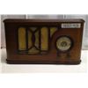 Image 1 : Old wooden radio (airline )