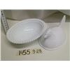 Image 2 : Milk glass hen on a nest
