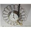Image 2 : mid-century Ingraham petal clock - working