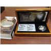 Image 1 : 2004 canada " Great Grizzly" fine silver $8 coin and stamp box set, COA