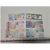 Image 2 : 6 Faux Canadian and US bills
