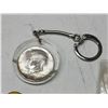 Image 5 : Collector's pins & JFK half dollar keychain