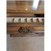Image 2 : Vintage Dresser with mirrors