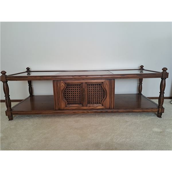 Coffee Table with sliding door