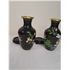 Image 3 : Two vases