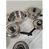 Image 4 : Assorted pots and pans