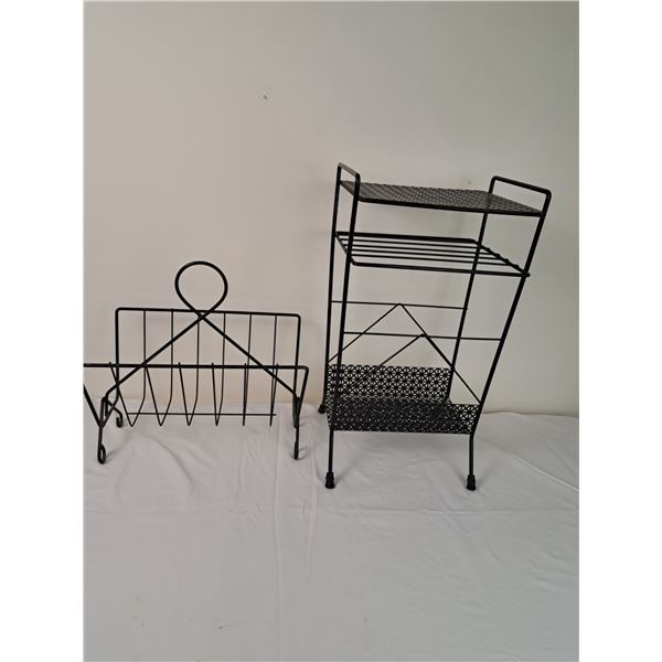 2 Metal magazine racks