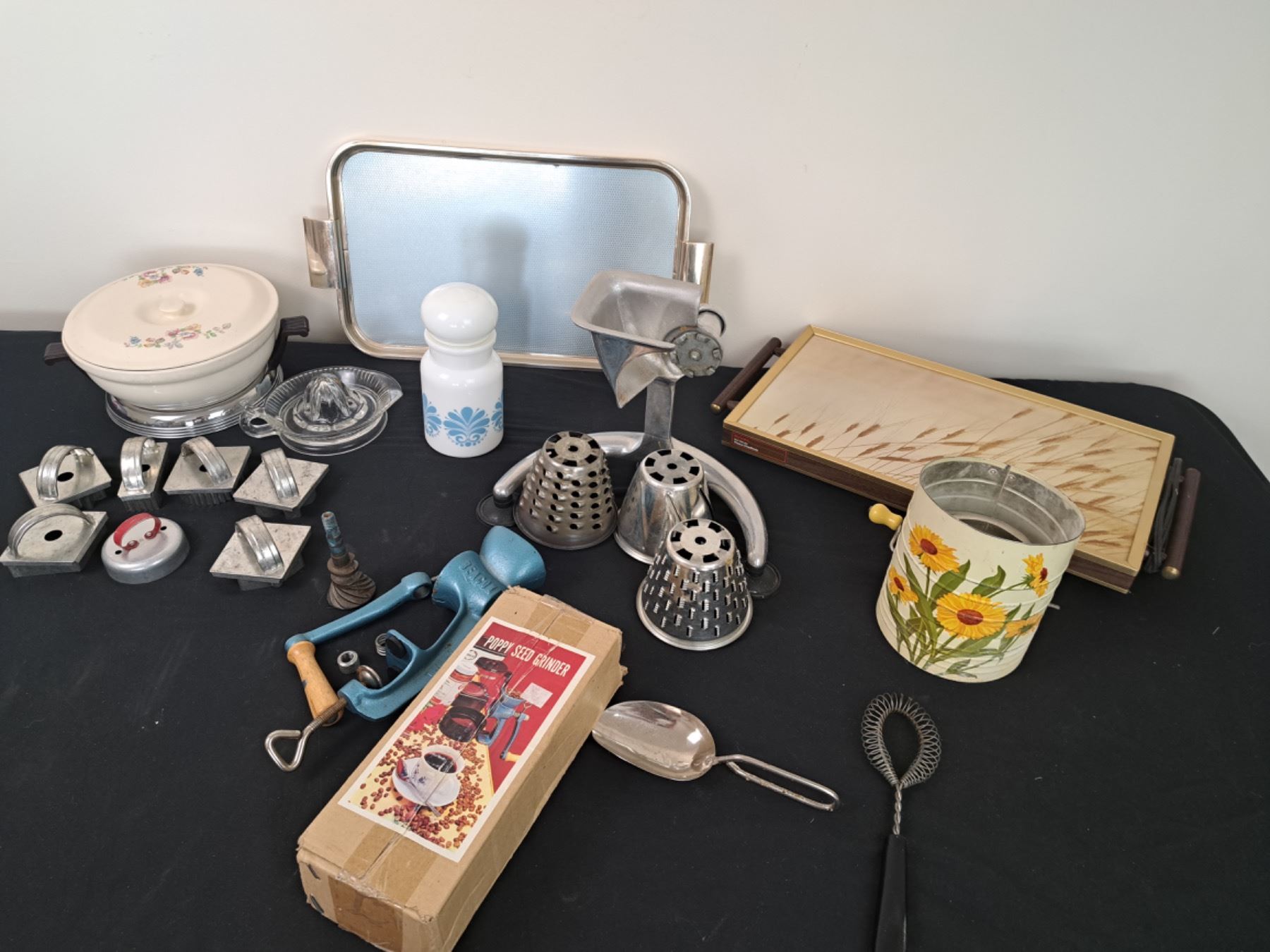 Assorted Vintage Kitchenware - Sunrise Estate Services Ltd