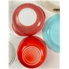 Image 5 : Vintage Pyrex and Fire King