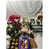 Image 1 : Christmas Lot