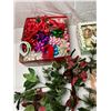Image 2 : Christmas Lot