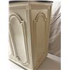 Image 3 : Vintage Laundry Hamper