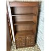 Image 1 : Wooden Cabinet