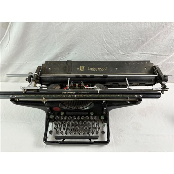 Vintage Underwood Typewriter