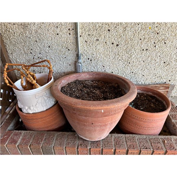 Various Planters